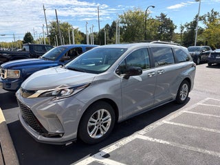 2023 Toyota Sienna XSE 7 Passenger