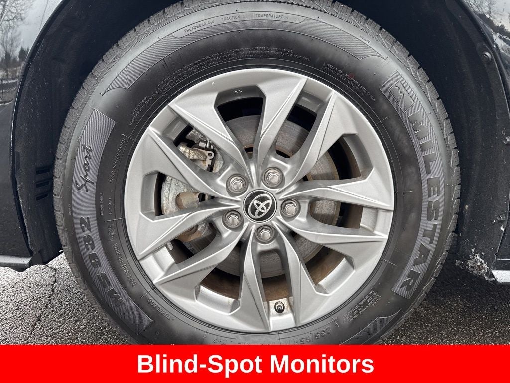 2024 Toyota Sienna XLE