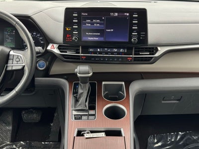 2024 Toyota Sienna XLE