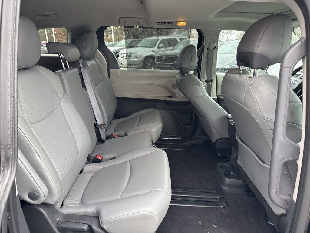 2024 Toyota Sienna XLE