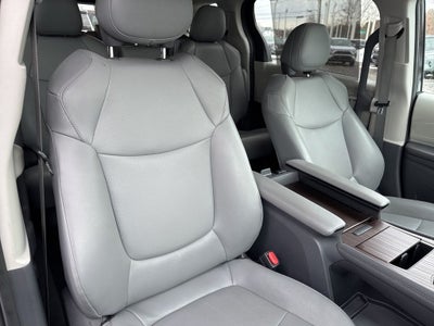 2024 Toyota Sienna XLE