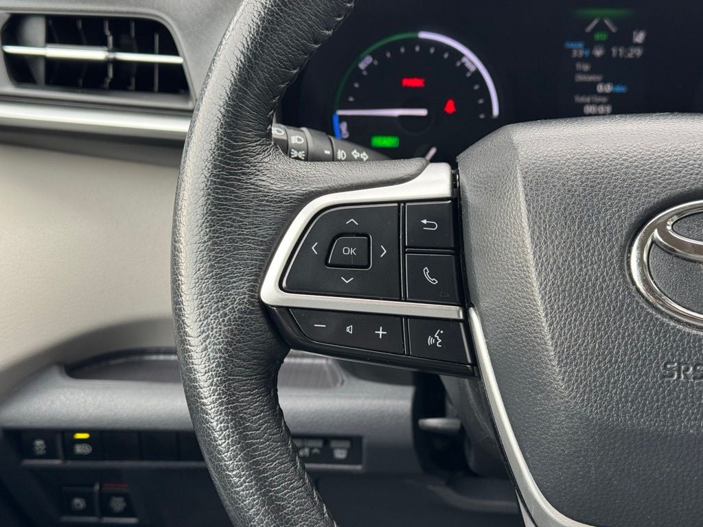 2024 Toyota Sienna XLE