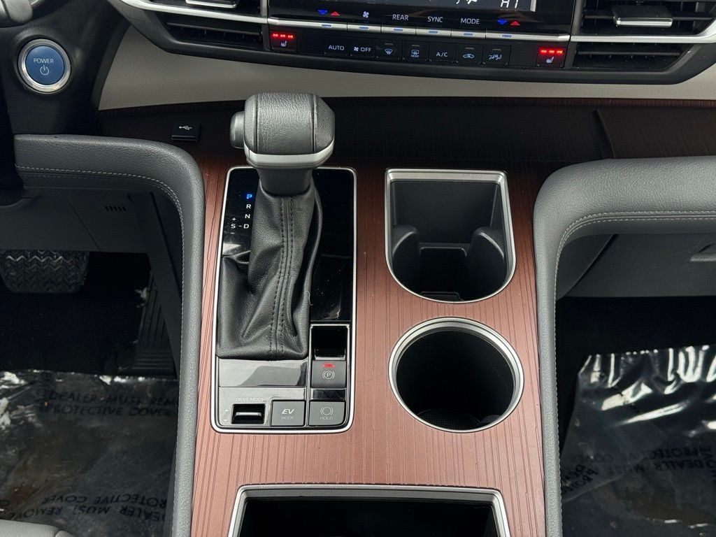 2024 Toyota Sienna XLE