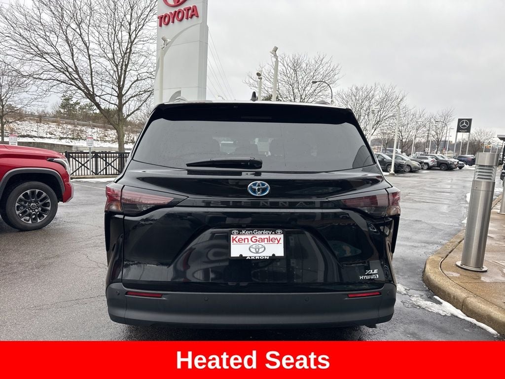 2024 Toyota Sienna XLE