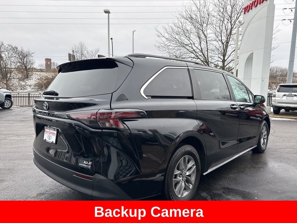 2024 Toyota Sienna XLE