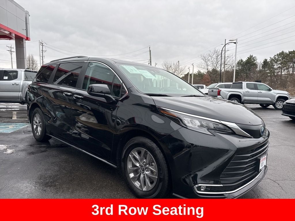 2024 Toyota Sienna XLE