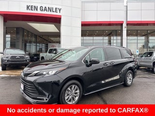 2024 Toyota Sienna XLE