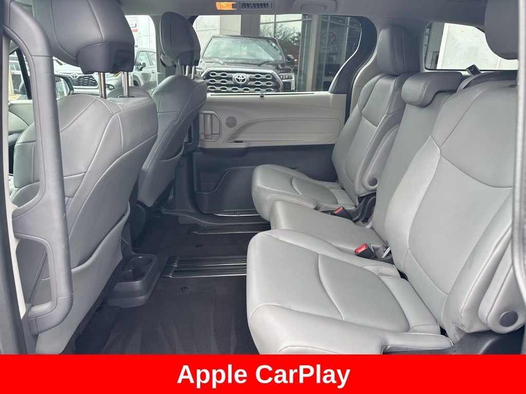 2023 Toyota Sienna XLE 8 Passenger
