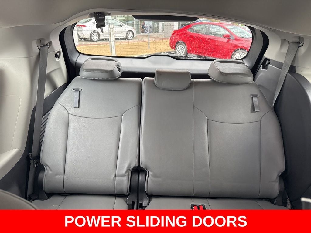 2023 Toyota Sienna XLE 8 Passenger