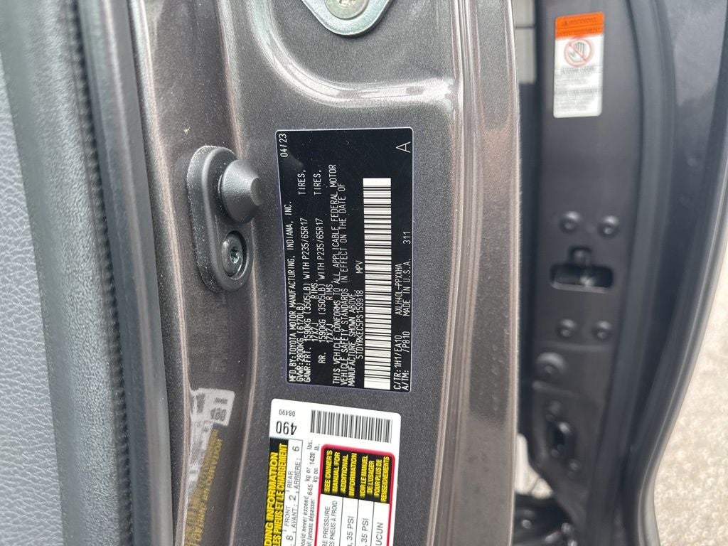 2023 Toyota Sienna XLE 8 Passenger