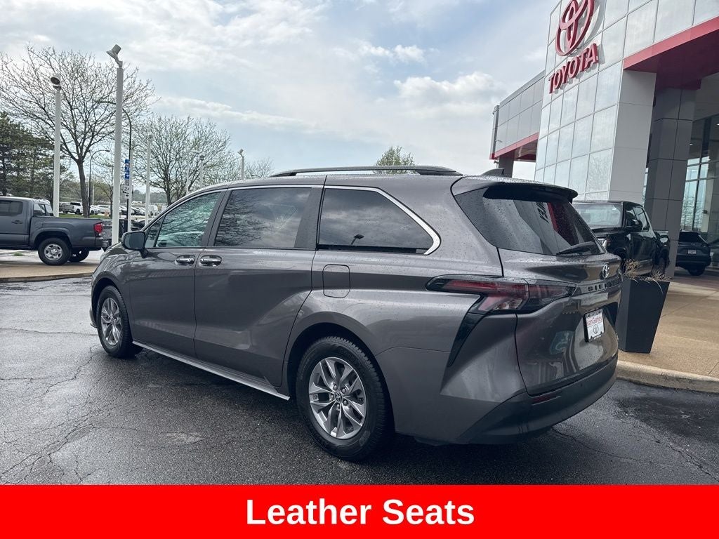 2023 Toyota Sienna XLE 8 Passenger