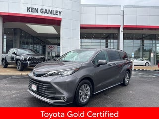2023 Toyota Sienna XLE 8 Passenger