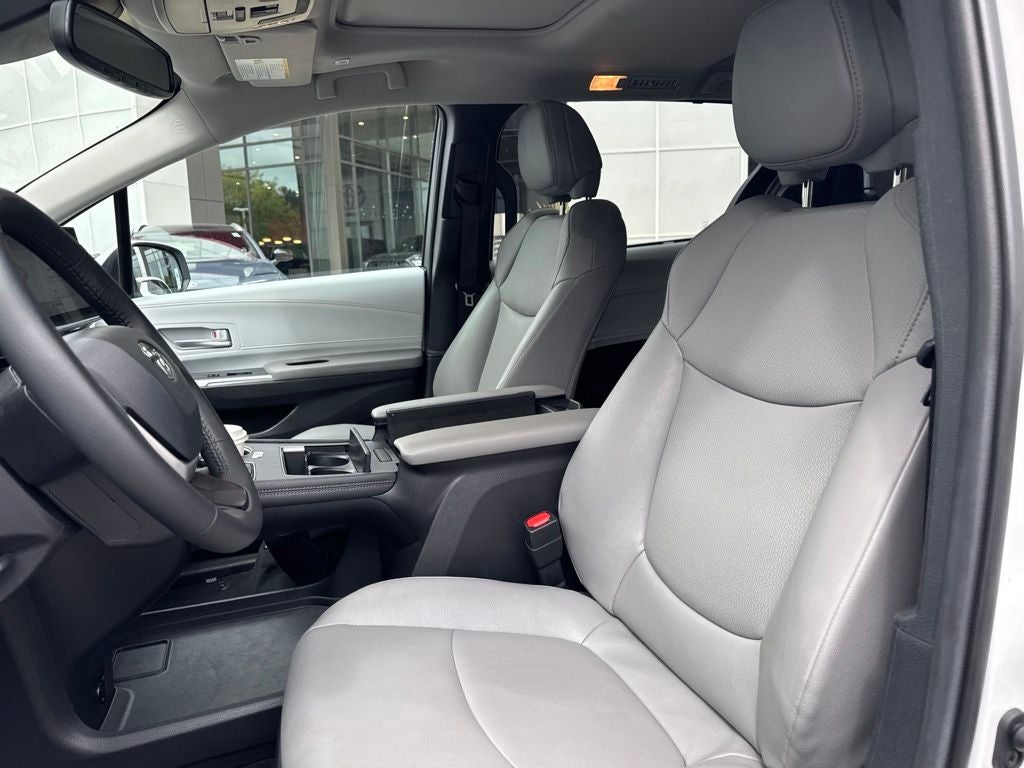 2026 Toyota Sienna XLE 8 Passenger