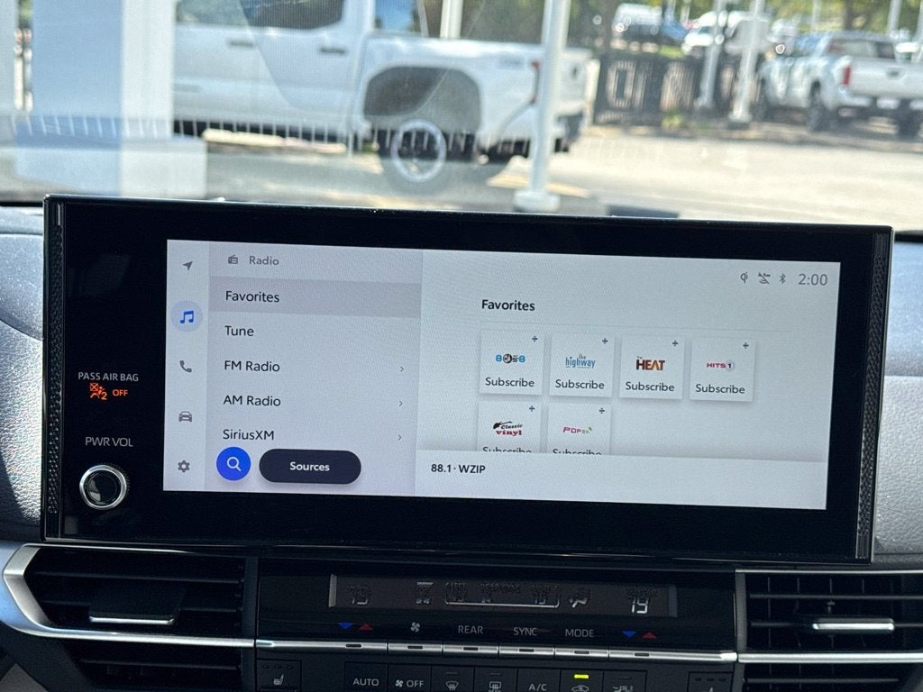 2026 Toyota Sienna XLE 8 Passenger