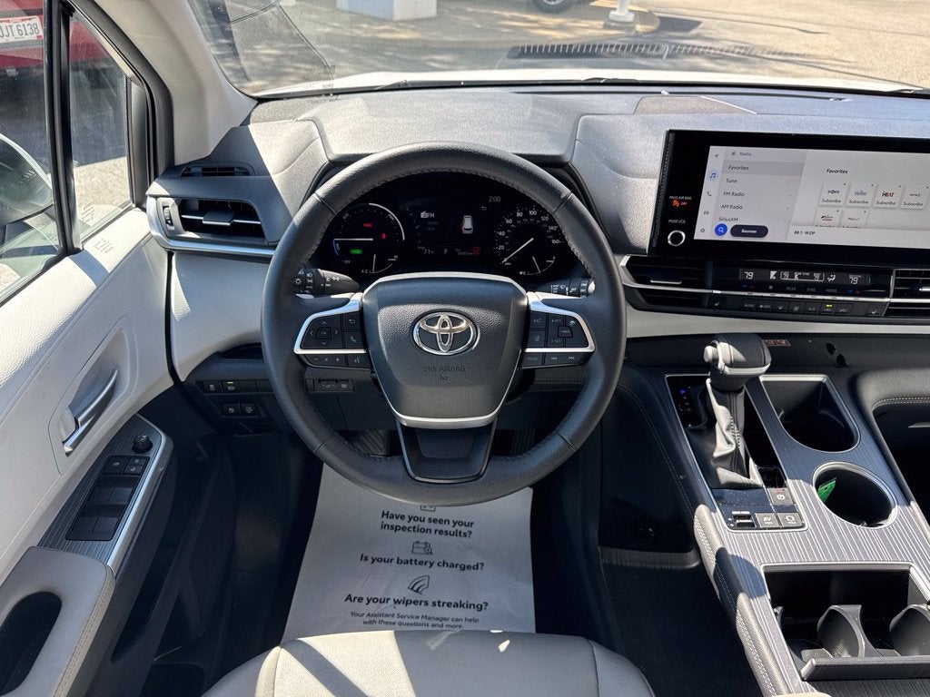 2026 Toyota Sienna XLE 8 Passenger
