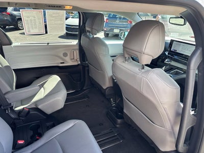 2026 Toyota Sienna XLE 8 Passenger