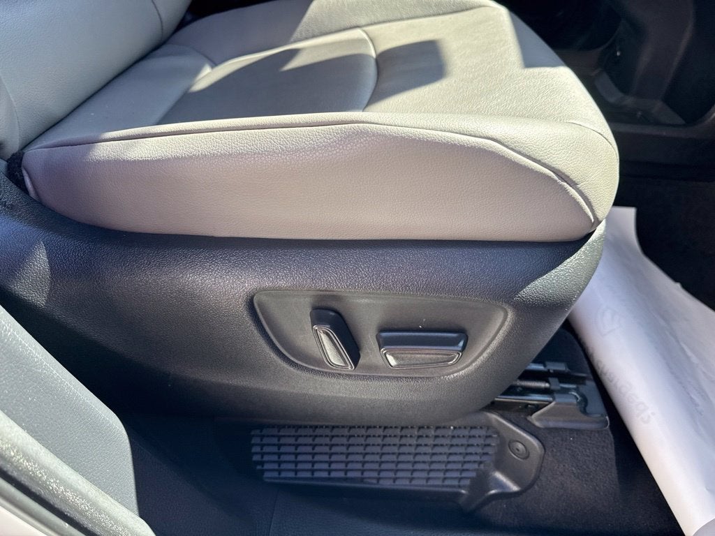 2026 Toyota Sienna XLE 8 Passenger