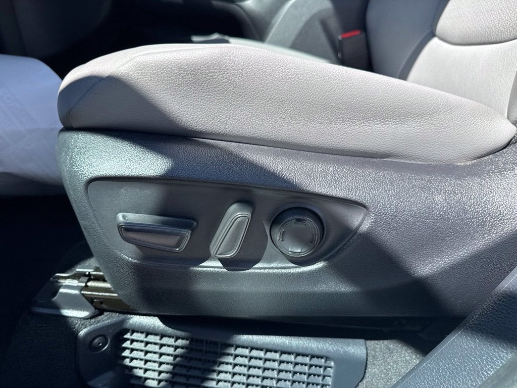 2026 Toyota Sienna XLE 8 Passenger