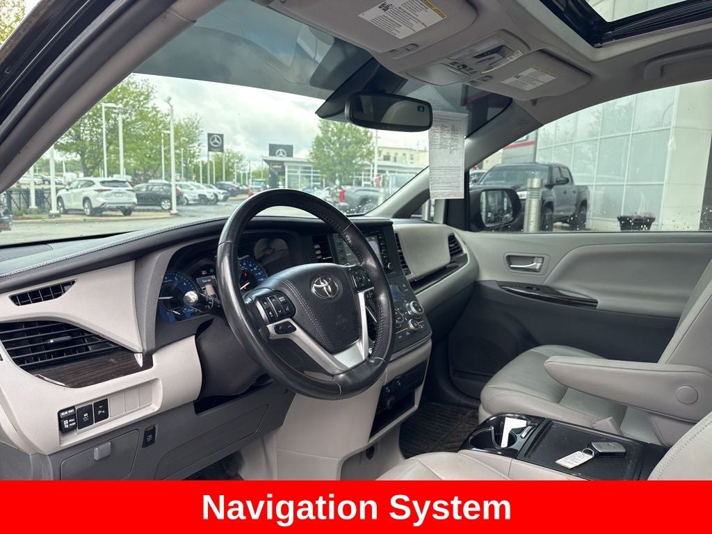 2018 Toyota Sienna XLE 8 Passenger