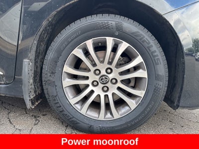 2018 Toyota Sienna XLE 8 Passenger