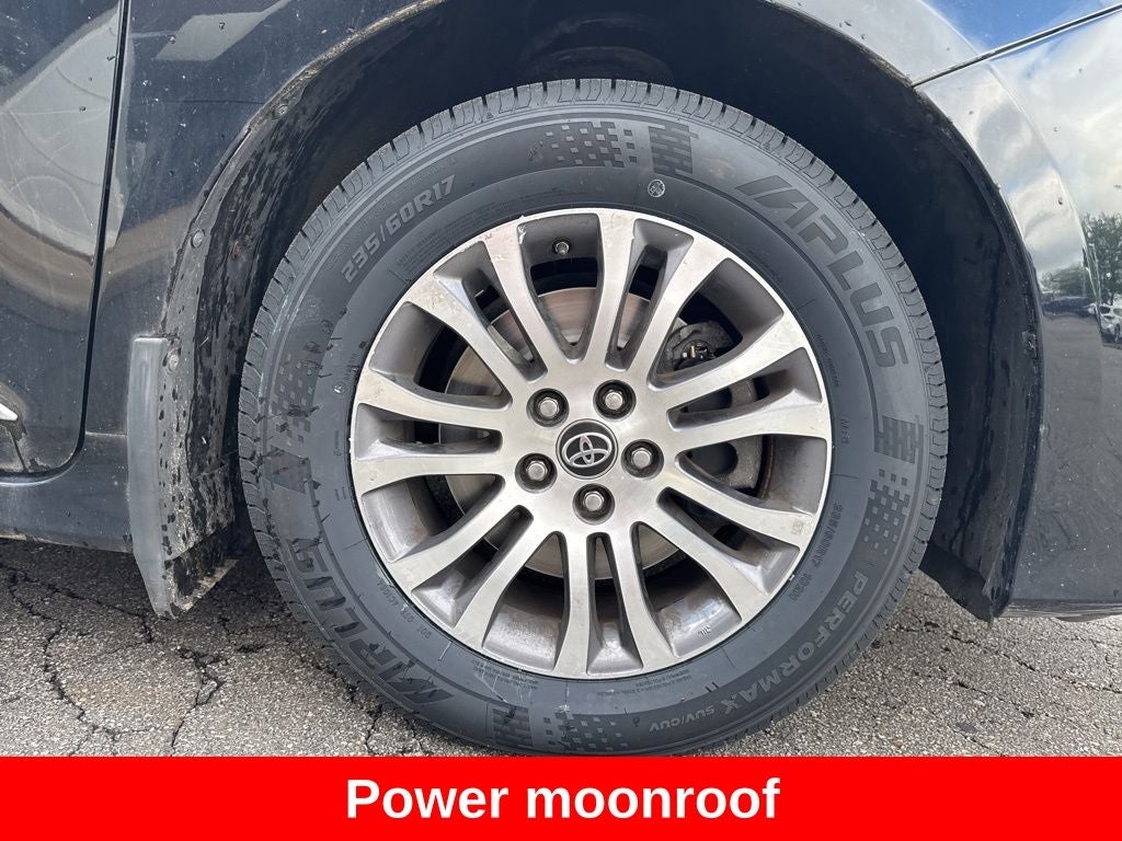2018 Toyota Sienna XLE 8 Passenger