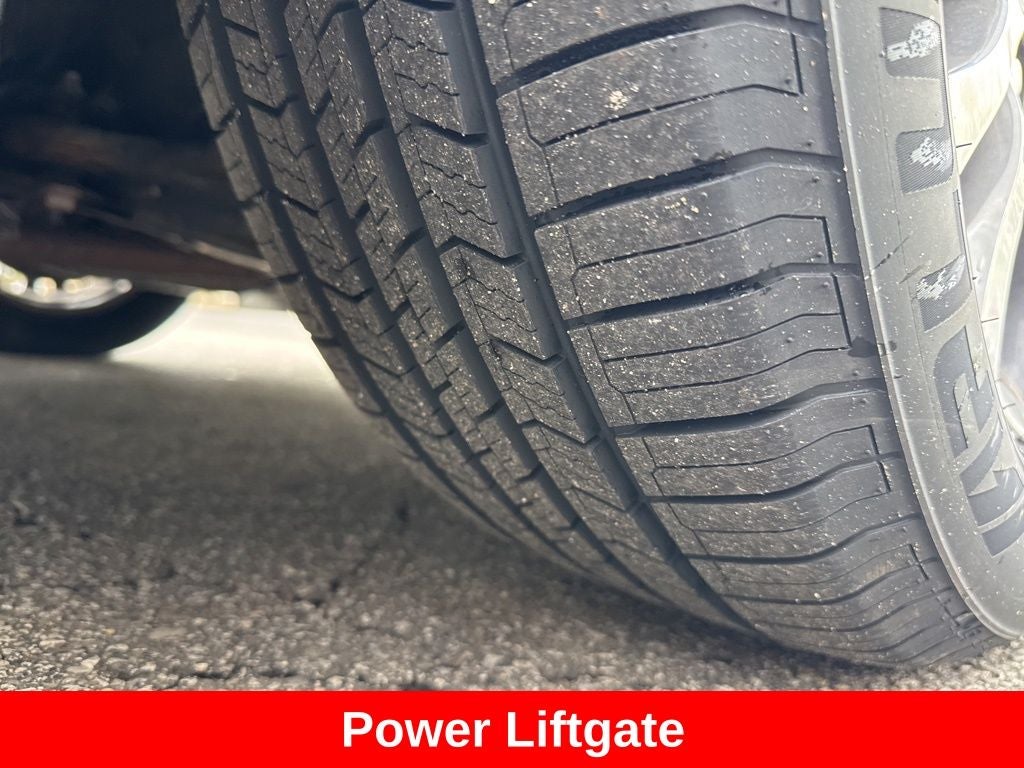2018 Toyota Sienna XLE 8 Passenger