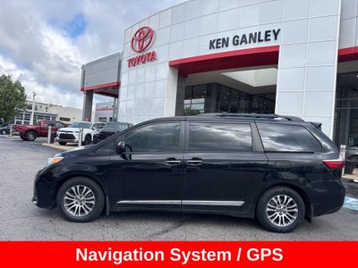 2018 Toyota Sienna XLE 8 Passenger