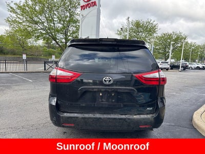 2018 Toyota Sienna XLE 8 Passenger