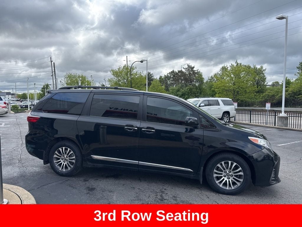 2018 Toyota Sienna XLE 8 Passenger