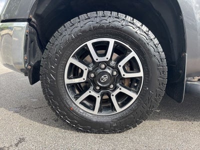 2016 Toyota Tundra Limited CrewMax