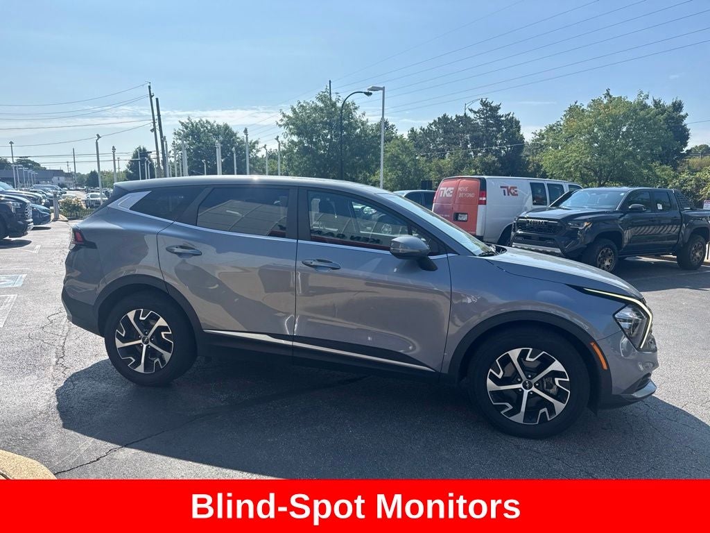 2023 Kia Sportage EX - Photo 8