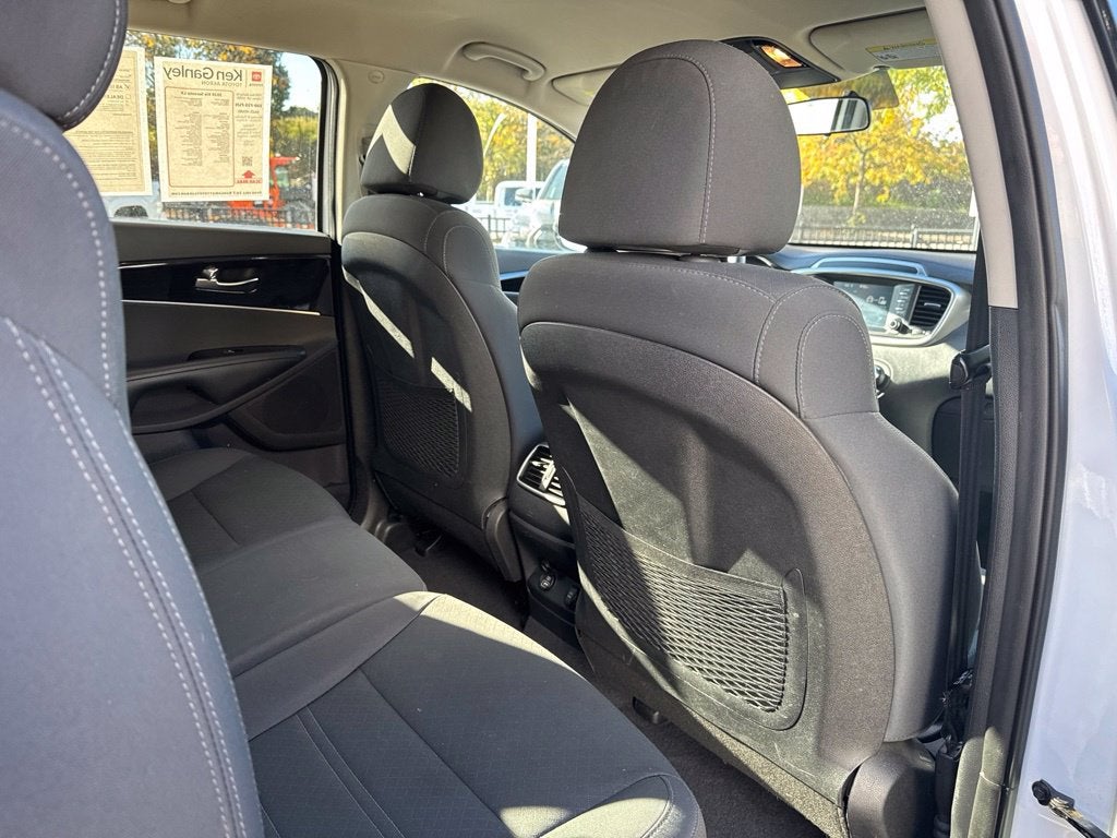 2020 Kia Sorento LX