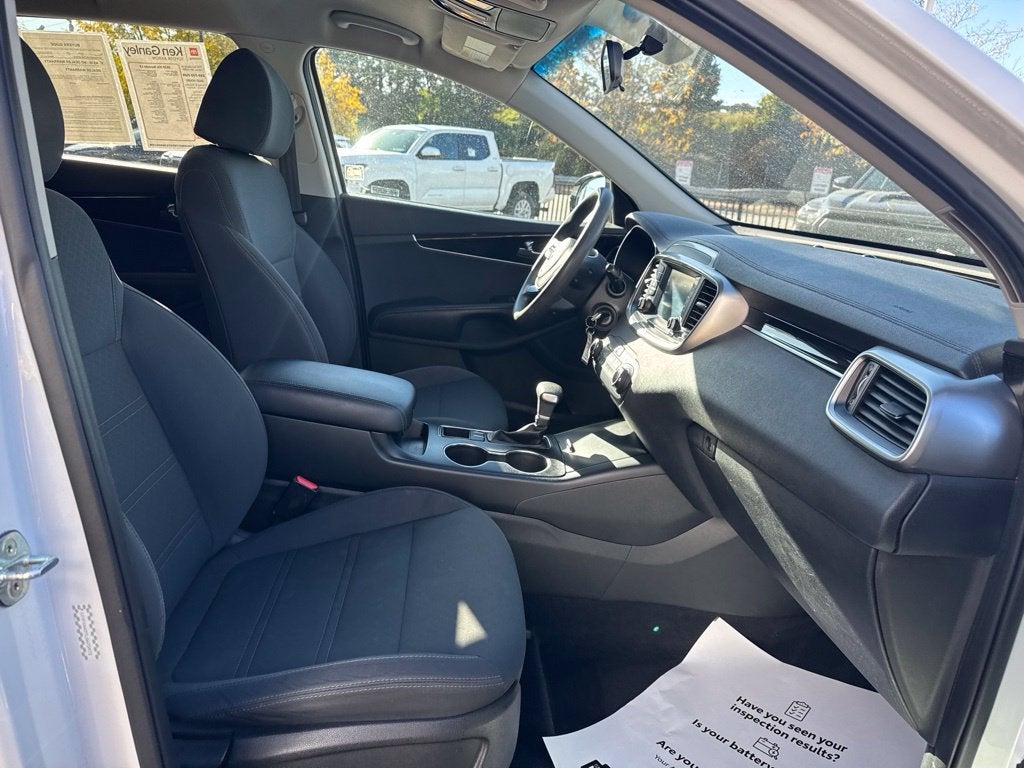 2020 Kia Sorento LX