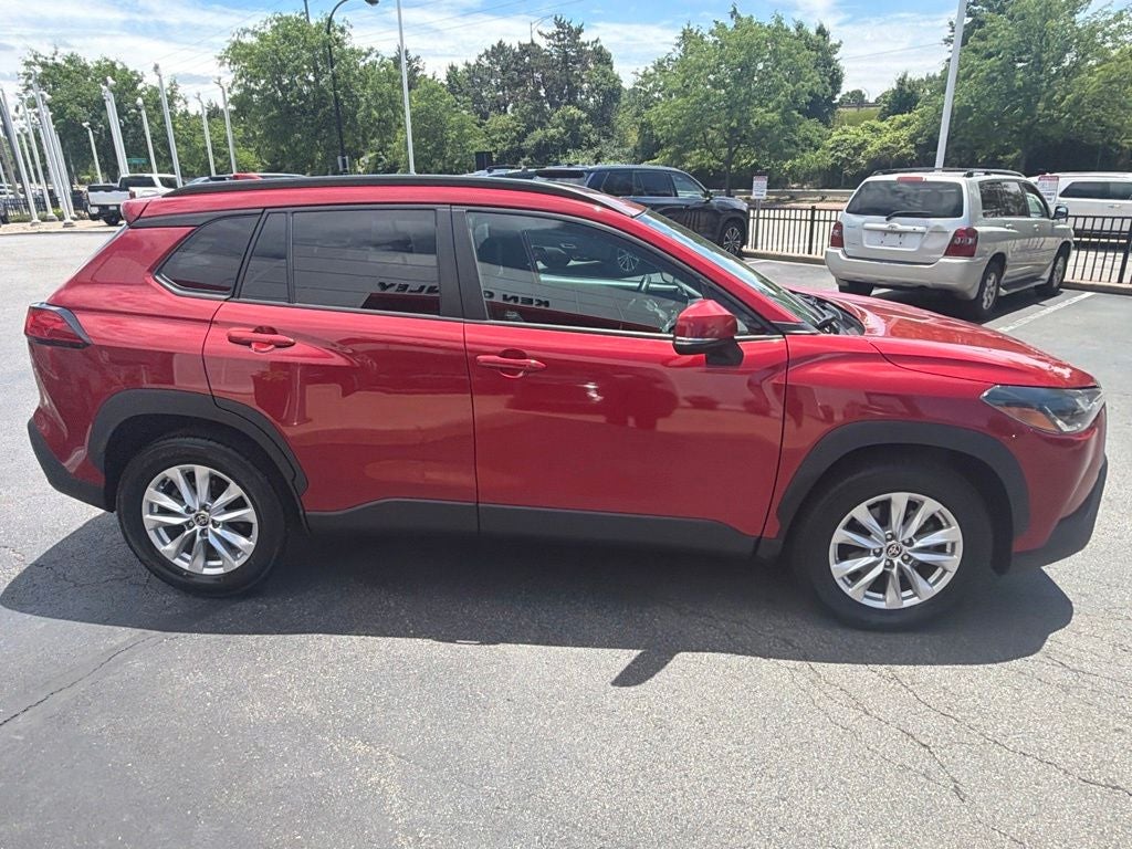 2022 Toyota Corolla Cross LE