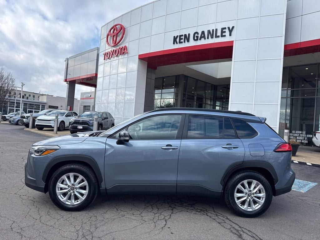 2025 Toyota Corolla Cross LE