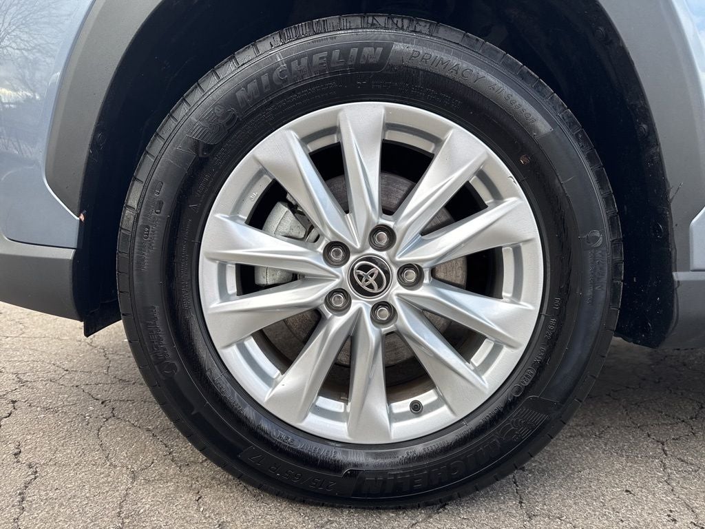 2025 Toyota Corolla Cross LE