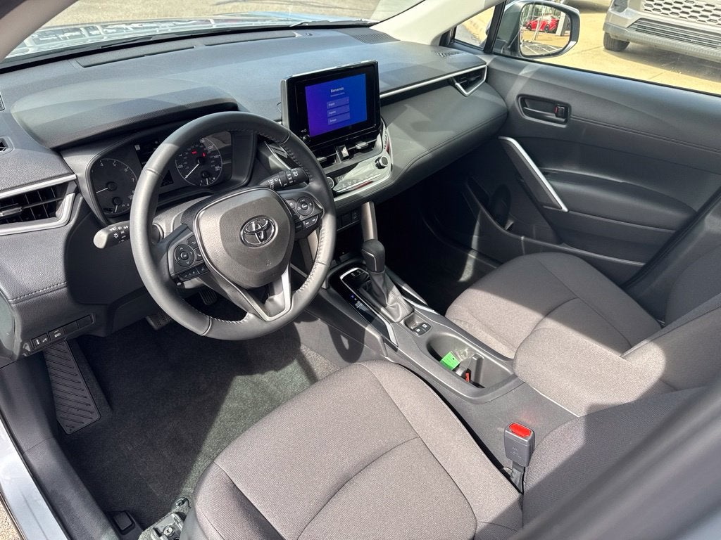 2024 Toyota Corolla Cross LE