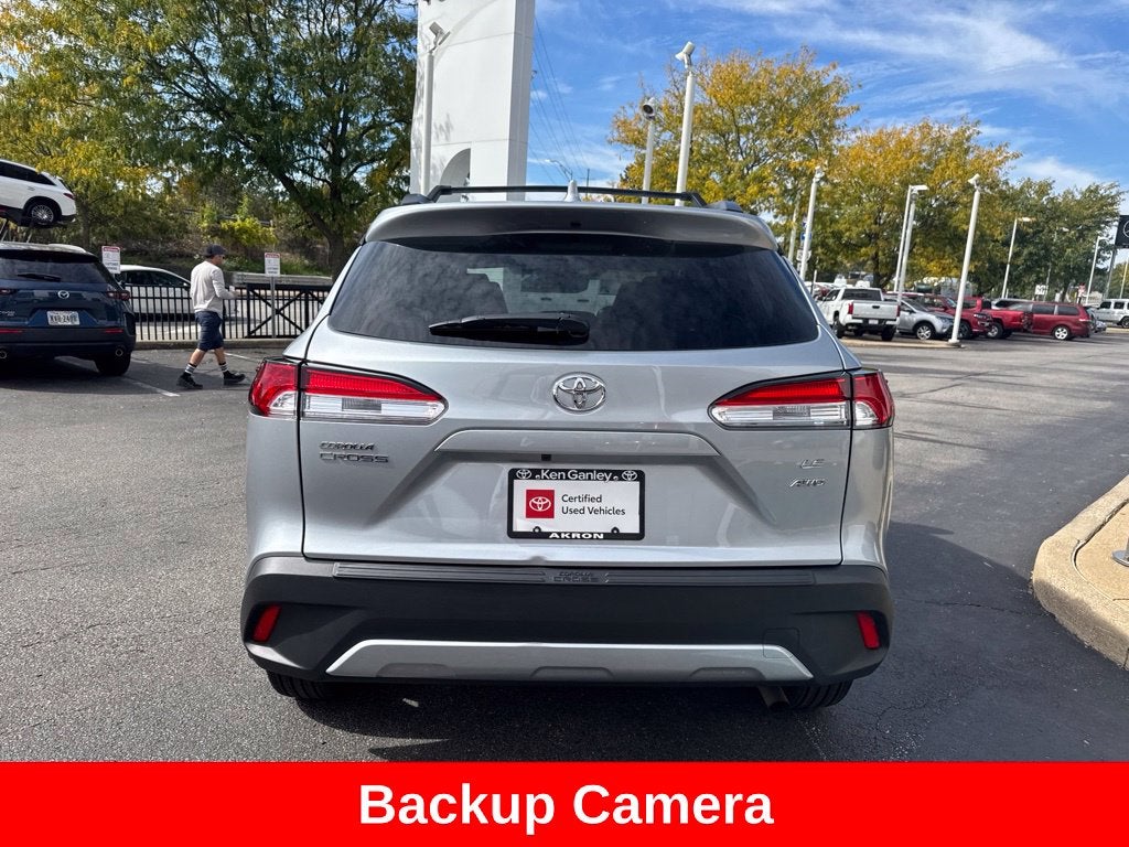2024 Toyota Corolla Cross LE