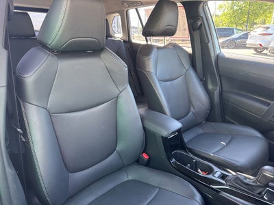 2023 Toyota Corolla Cross XLE