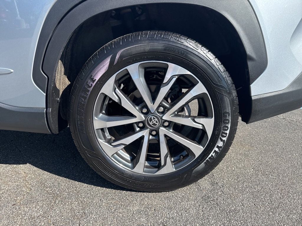 2023 Toyota Corolla Cross XLE