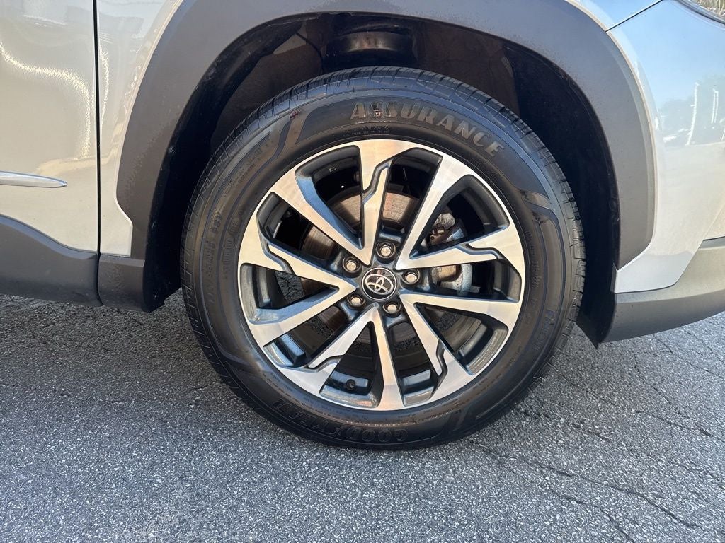 2023 Toyota Corolla Cross XLE