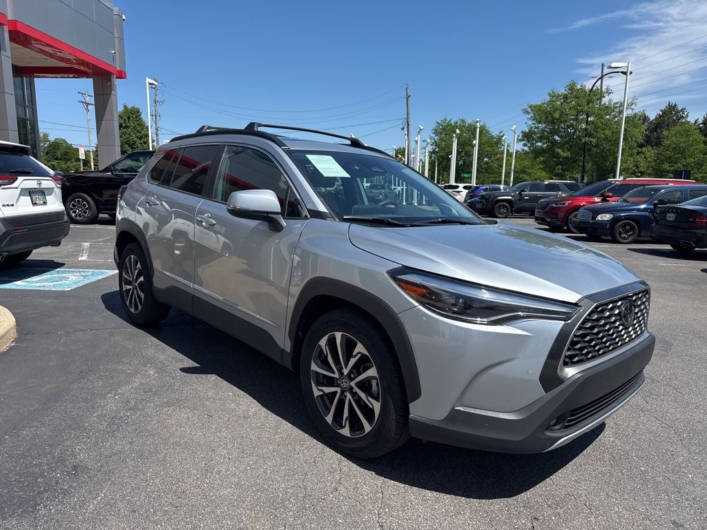 2023 Toyota Corolla Cross XLE