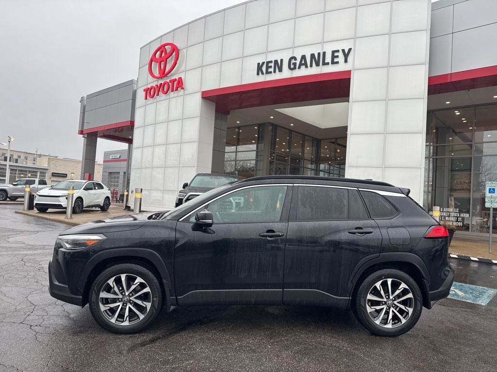 2022 Toyota Corolla Cross XLE