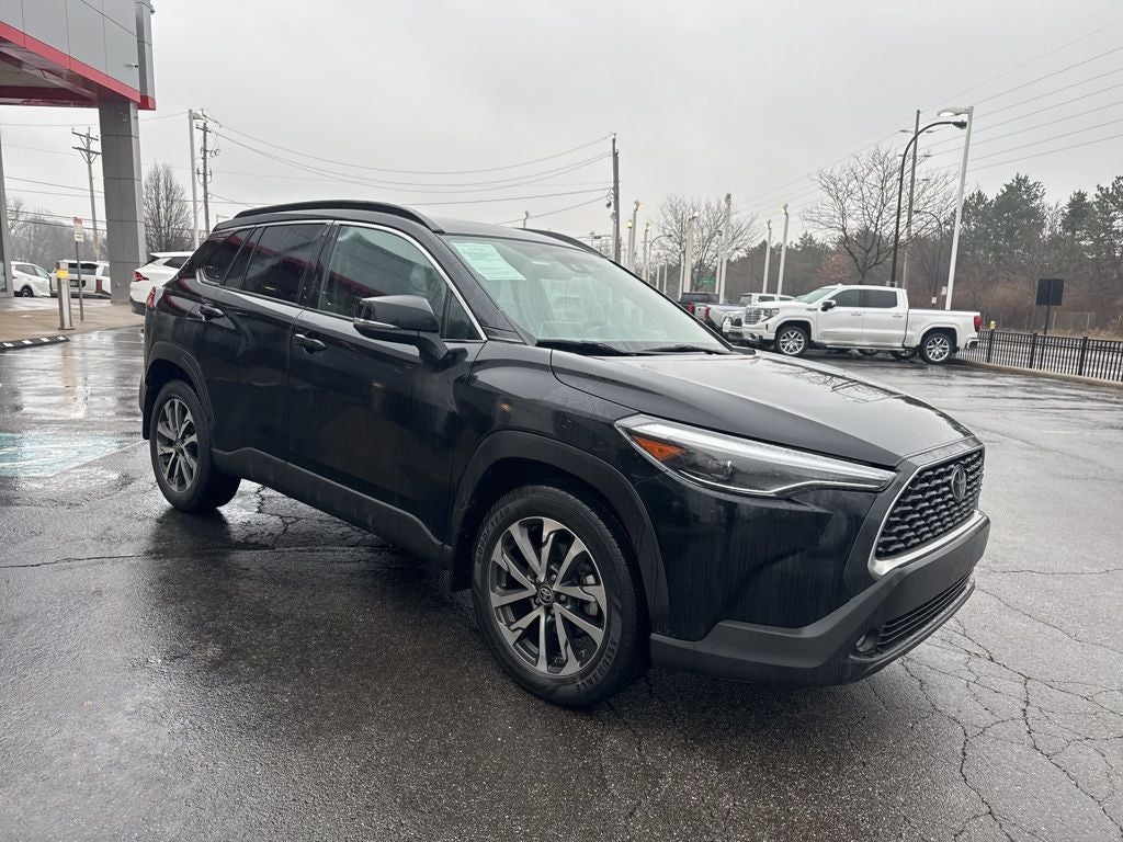 2022 Toyota Corolla Cross XLE