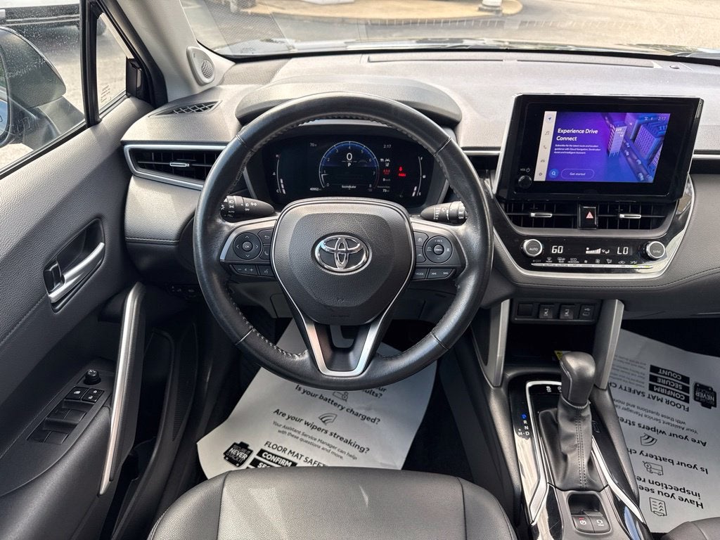 2023 Toyota Corolla Cross XLE