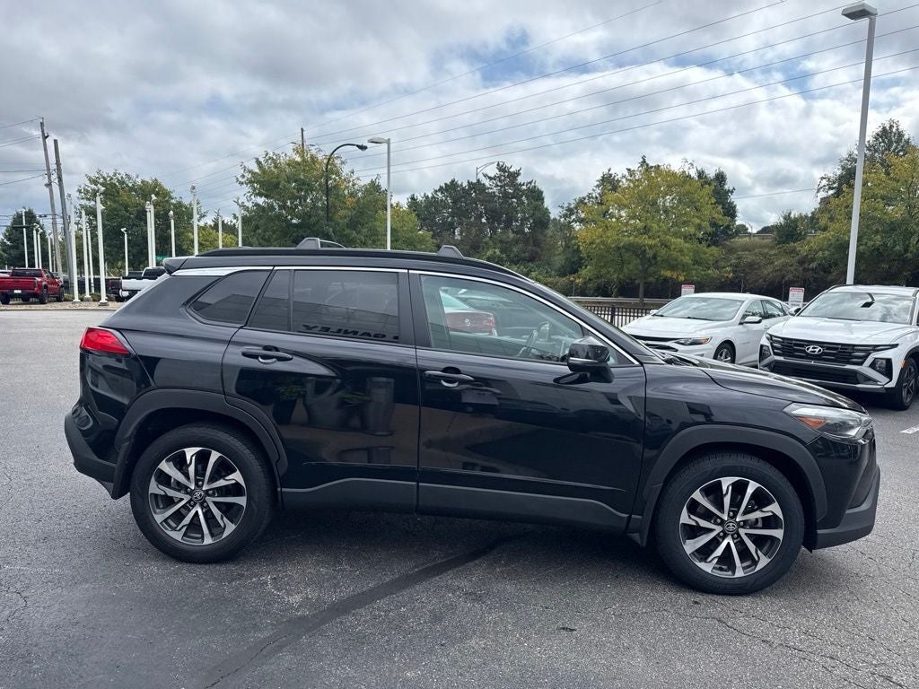 2023 Toyota Corolla Cross XLE