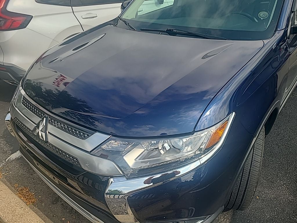 2019 Mitsubishi Outlander SE