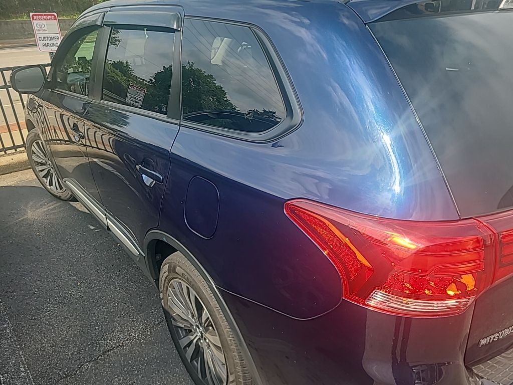 2019 Mitsubishi Outlander SE