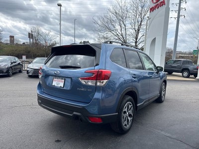 2024 Subaru Forester Premium