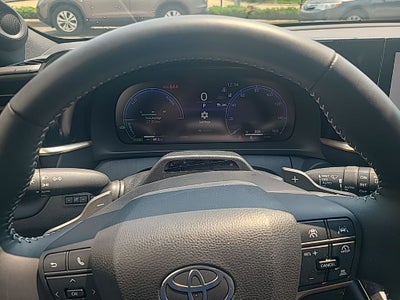 2025 Toyota Crown Signia Limited